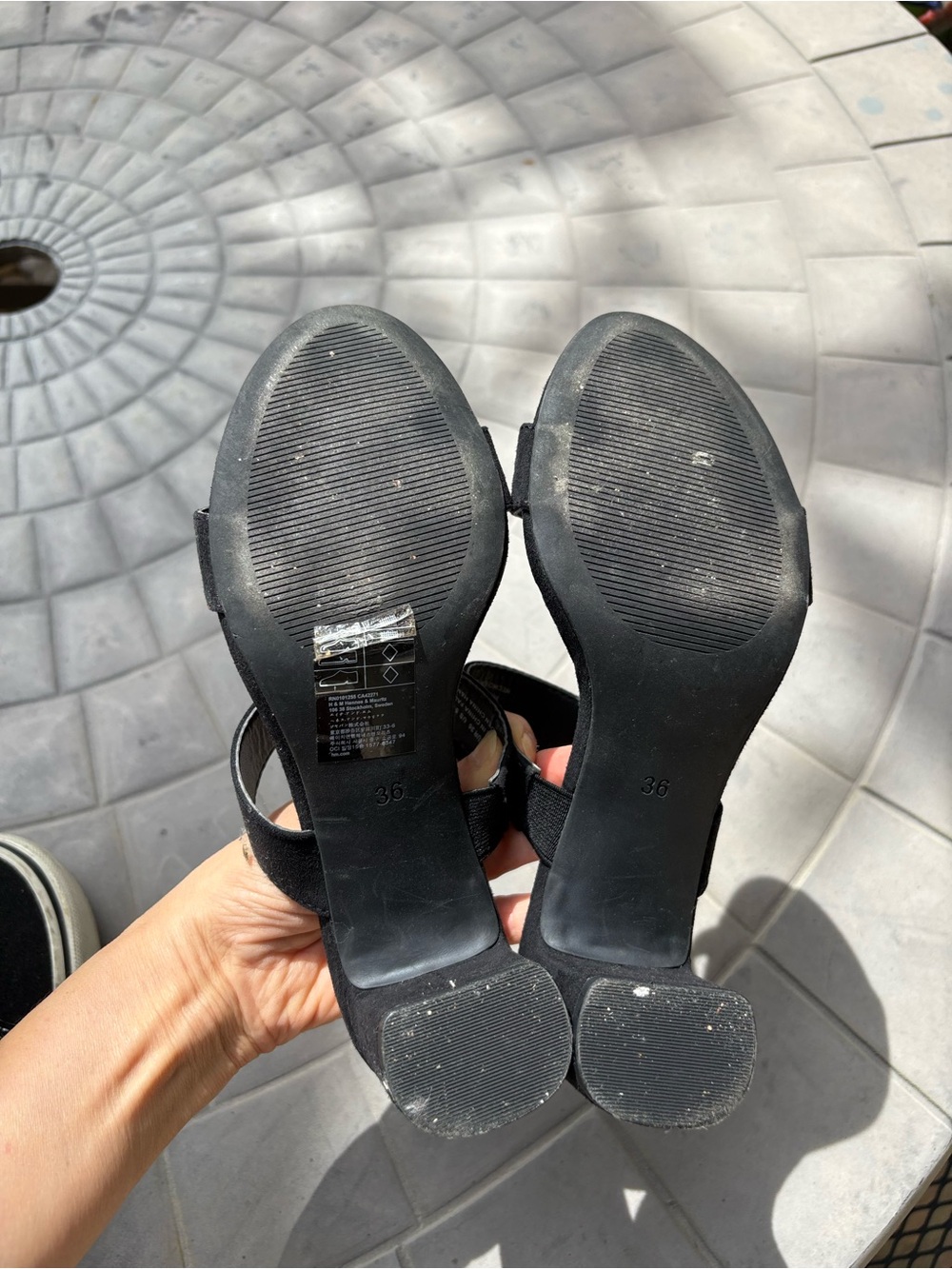 H&M Black Double-Strap Block Heel Sandals - Picture 6 of 6